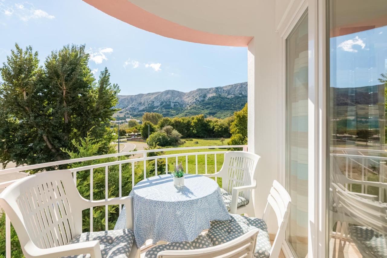 Beautiful Apartment Lovorka 6 , Baska, Krk Dış mekan fotoğraf