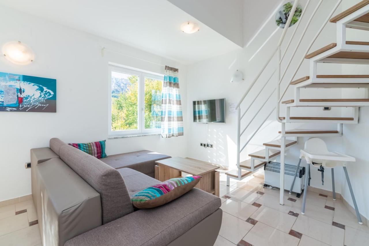 Beautiful Apartment Lovorka 6 , Baska, Krk Dış mekan fotoğraf