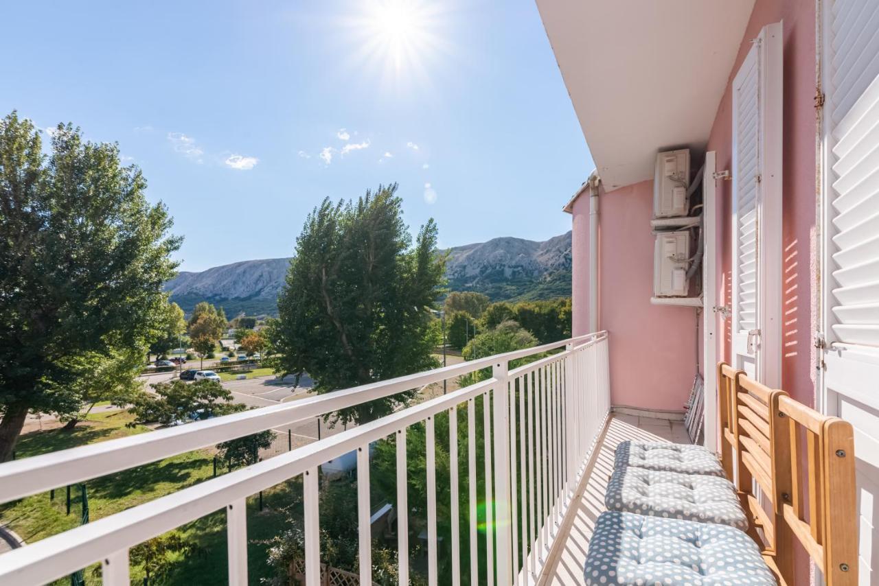 Beautiful Apartment Lovorka 6 , Baska, Krk Dış mekan fotoğraf
