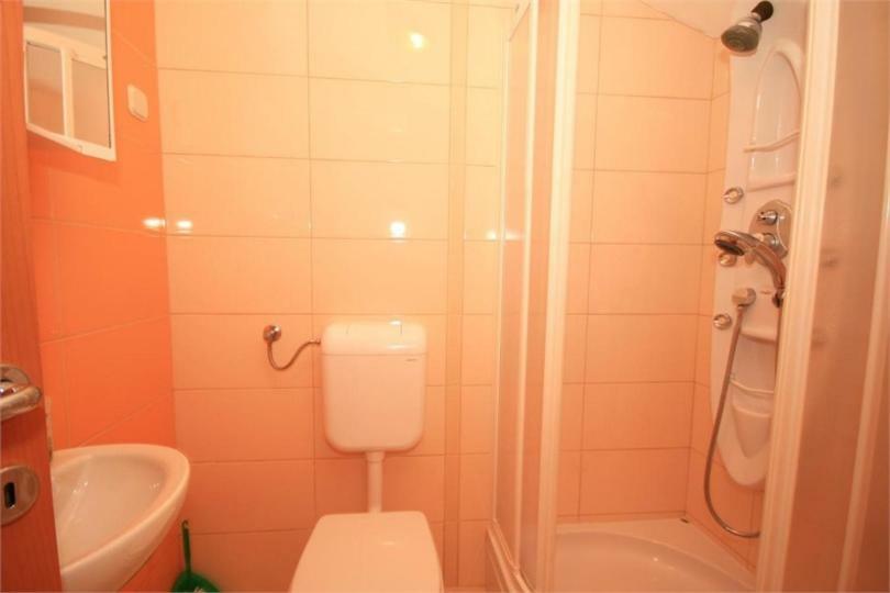 Beautiful Apartment Lovorka 6 , Baska, Krk Dış mekan fotoğraf
